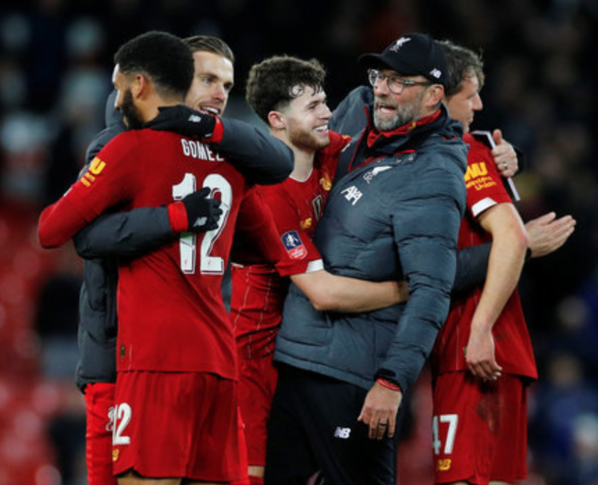 都体：英超三队想引进道格拉斯-路易斯，费内巴切也有意（都体：英超三队追逐道格拉斯-路易斯，费内巴切加入争夺）