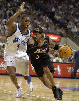 篮球篮网球员训练中展现高命中率（篮网球员训练场上投篮命中率惊人）