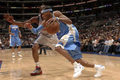 攻陷王子公园，拜仁是首支欧冠客战巴黎取得三连胜的球队（王子公园三度失守，拜仁创欧冠客战巴黎三连胜首例）