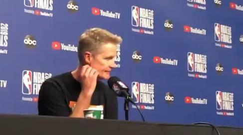 快船队近期表现不尽如人意，球队在多场比赛中遭遇了失利。（快船队近期状态不佳，多场比赛接连失利）