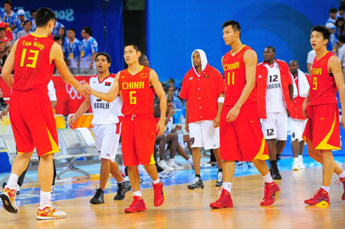 最后时刻替补登场，阿方索时隔262天伤愈复出（伤停262天后，阿方索终场前替补复出）