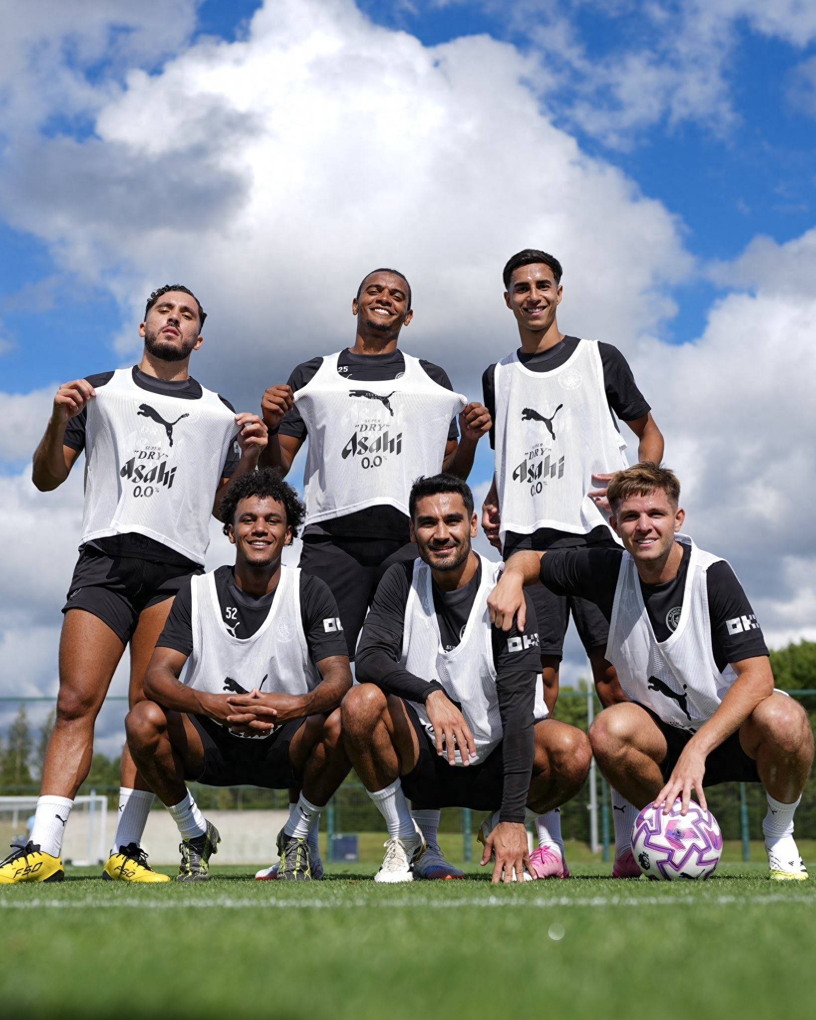 每体：德科在伦敦与多名经纪人会面，目的是了解市场动向（每体：德科赴伦敦约谈多位经纪人，旨在摸清转会市场风向）