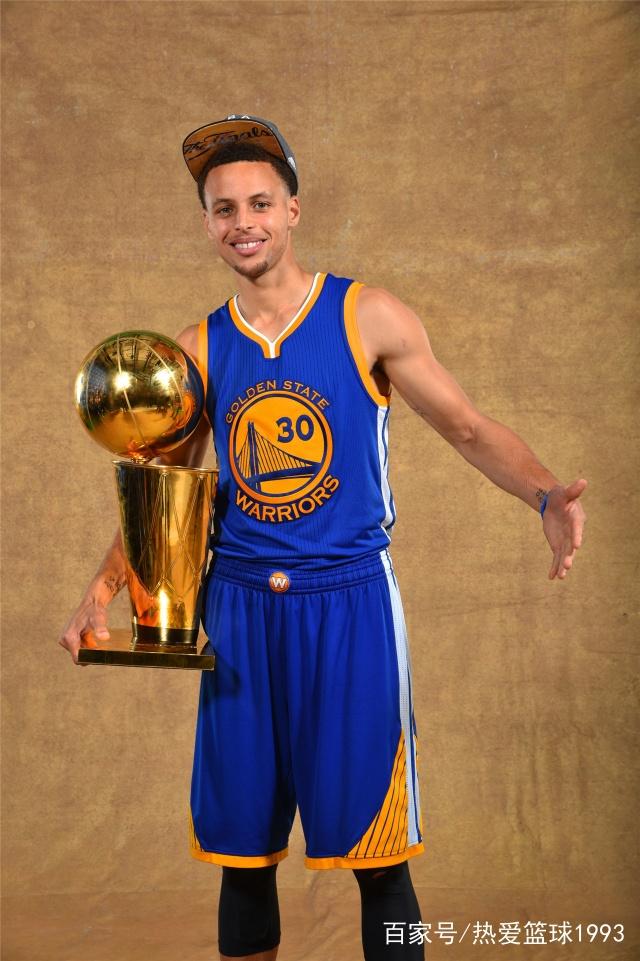 你认同吗？孔蒂说法鹰防守好，目前其欧冠失球第三多、德甲失球第二多（孔蒂称“鹰”防守出色？数据却显示：欧冠丢球第3、德甲第2）