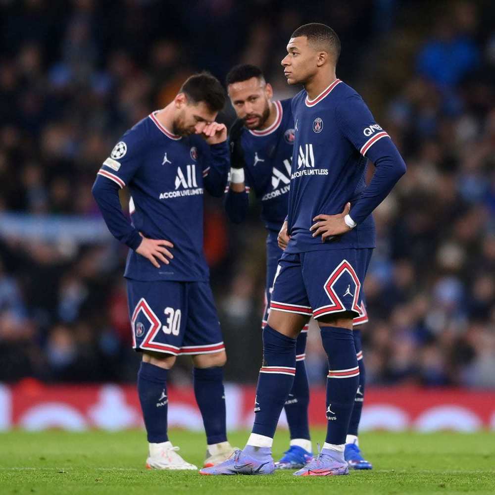 前锋终于找到射门感觉（前锋重拾进球感觉）