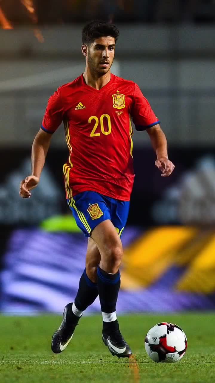 卡佩罗：伊尔迪兹需要自由空间，进攻时应该让他随性一些（卡佩罗：让伊尔迪兹自由发挥，进攻别给太多限制）