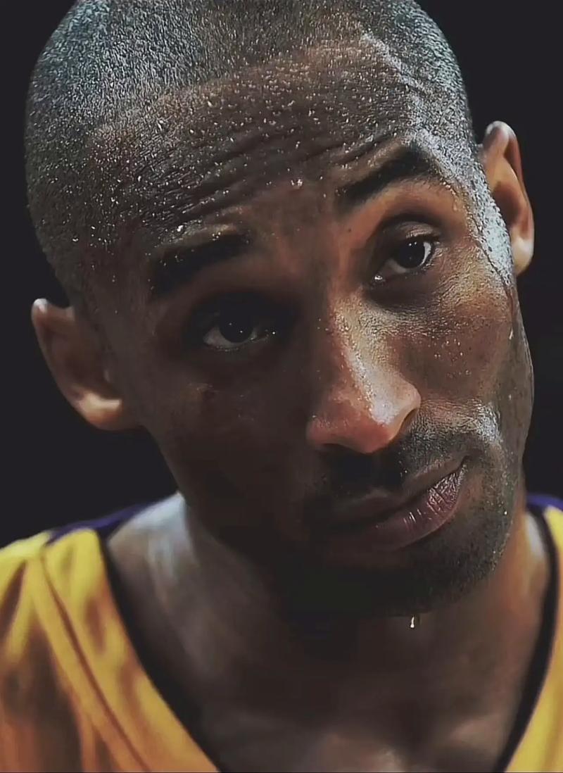 古利特：齐尔克泽去曼联本就是错误，就像之前很多球员一样（古利特：齐尔克泽加盟曼联是个错误，和许多球员此前一样）