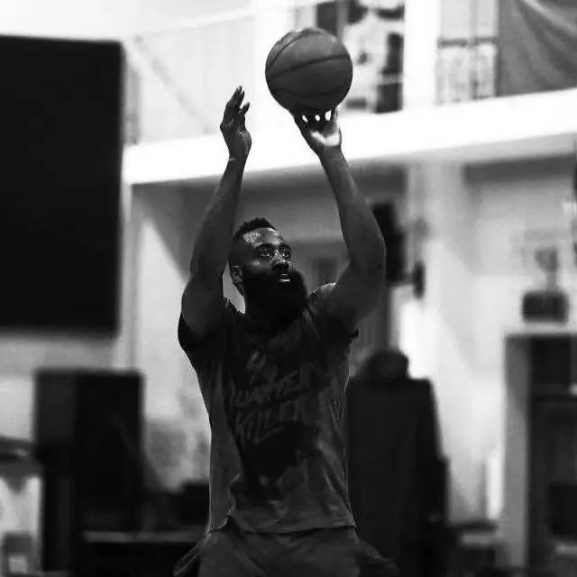 世欧预战报：伊萨克森破门救主，丹麦2-2白俄罗斯（欧预赛快讯：伊萨克森建功救主，丹麦2-2战平白俄罗斯）