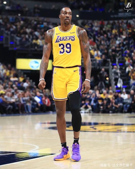 杰威谈合同缩水5000万：我挣很多了，钱可以省下来给队友（杰威回应降薪5000万：我赚得多，钱留给队友）