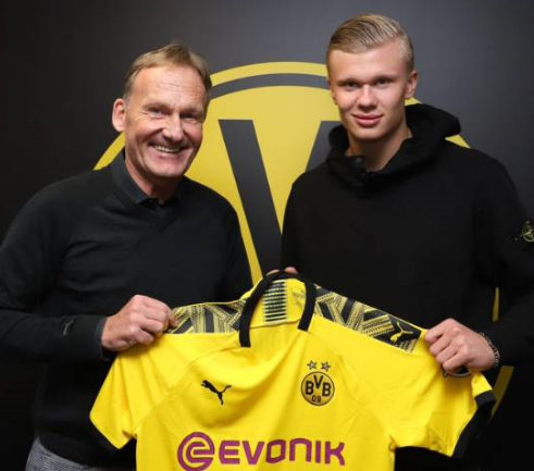 红黑之心，代代相传❤️🖤（红黑精神，薪火相传❤️🖤）