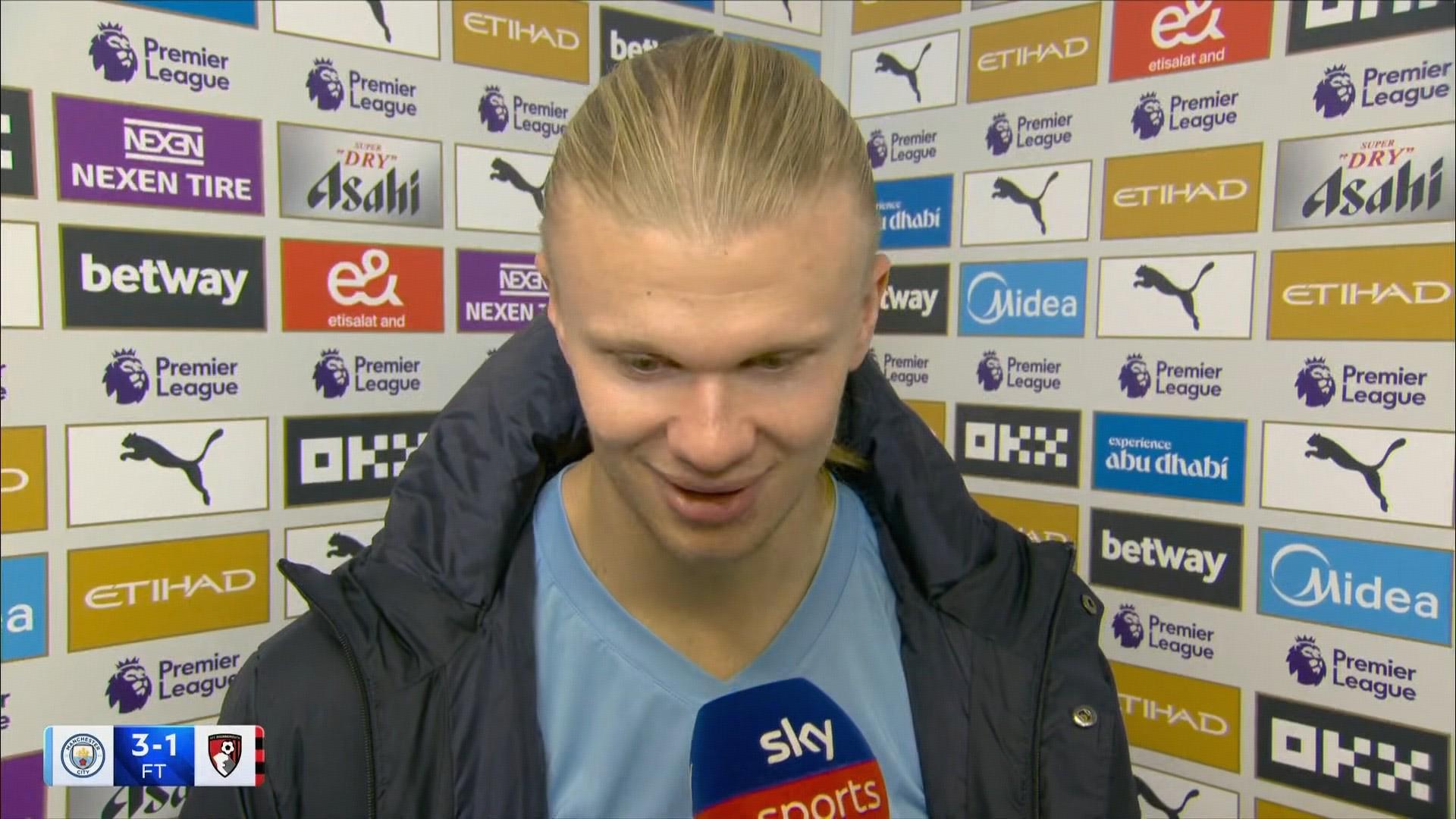 记者：哲凯赖什手指骨折，但他带伤坚持参加比赛和训练（记者披露：哲凯赖什手指骨折，仍带伤参加比赛与训练）