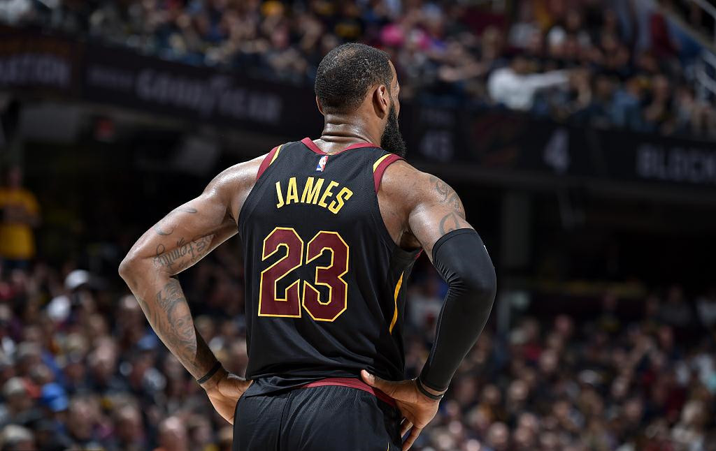 欧冠：巴黎2-1战胜曼联（欧冠战报：巴黎2比1力克曼联）