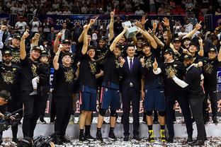 乌克兰近些年同瑞典正赛交手两次，两战全胜保持不败（乌克兰近年与瑞典两场正赛皆胜，保持不败）