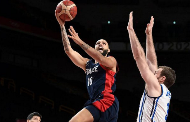 传球球星，拒绝退役，他还能重返火箭，帮助年轻人进步一起争冠吗（拒绝退役的传球球星还能重返火箭，带领年轻人进步共同冲冠吗？）