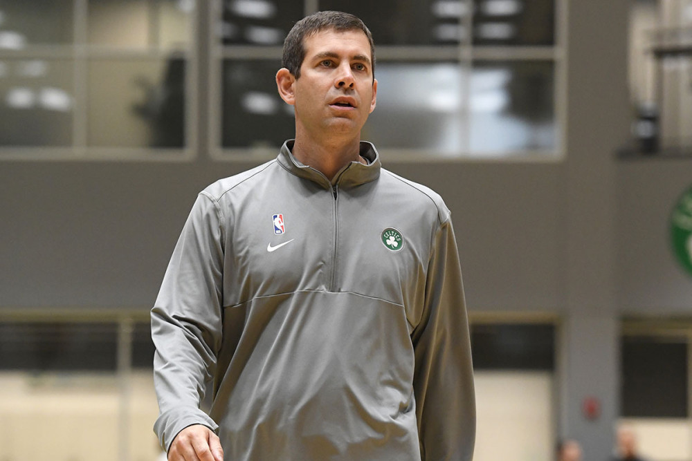 梅西天生内向！但因为足球、变成一个会主动演讲的领袖！（天性内向的梅西，被足球锻造成敢于发声的领袖）