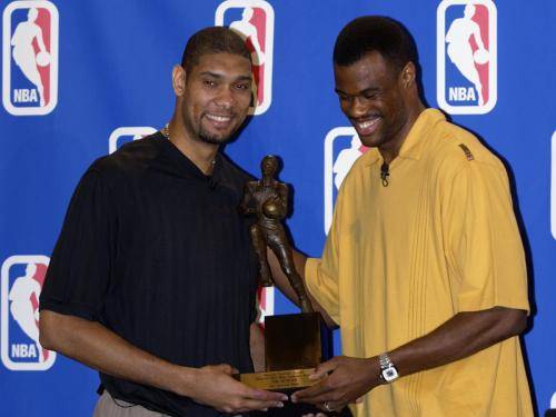 林良铭庆祝足协杯夺冠：冠军终归北京，国安是冠军！（林良铭欢庆足协杯问鼎：冠军归京，国安捧杯！）