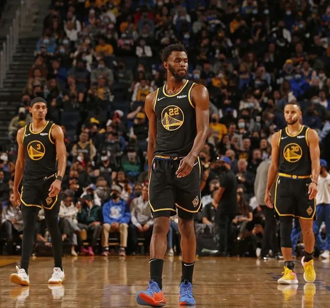 专家解读NBA为何伤病频发：负荷大节奏快，过早高强度打球（专家解析NBA伤病潮缘由：高负荷快节奏，过早高强度对抗）