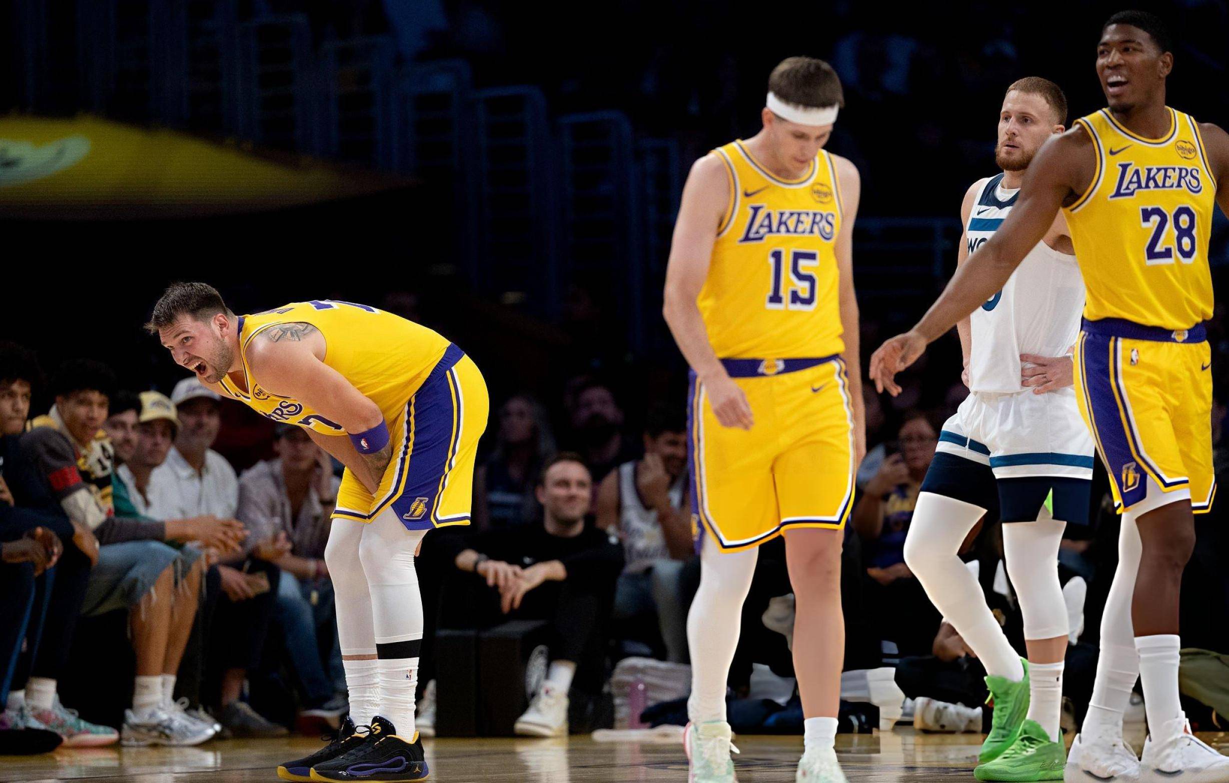 英超积分榜：利物浦连败后跌至第11，蓝军曼城分列二三位（英超榜单更新：利物浦连败跌至第11位，切尔西与曼城分居二三位）