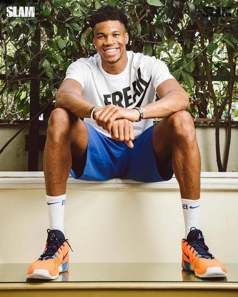 巴尔德吉：踏上诺坎普草坪时就像是一场梦；真希望能见到梅西（巴尔德吉：初登诺坎普如梦似幻，只盼与梅西相见）