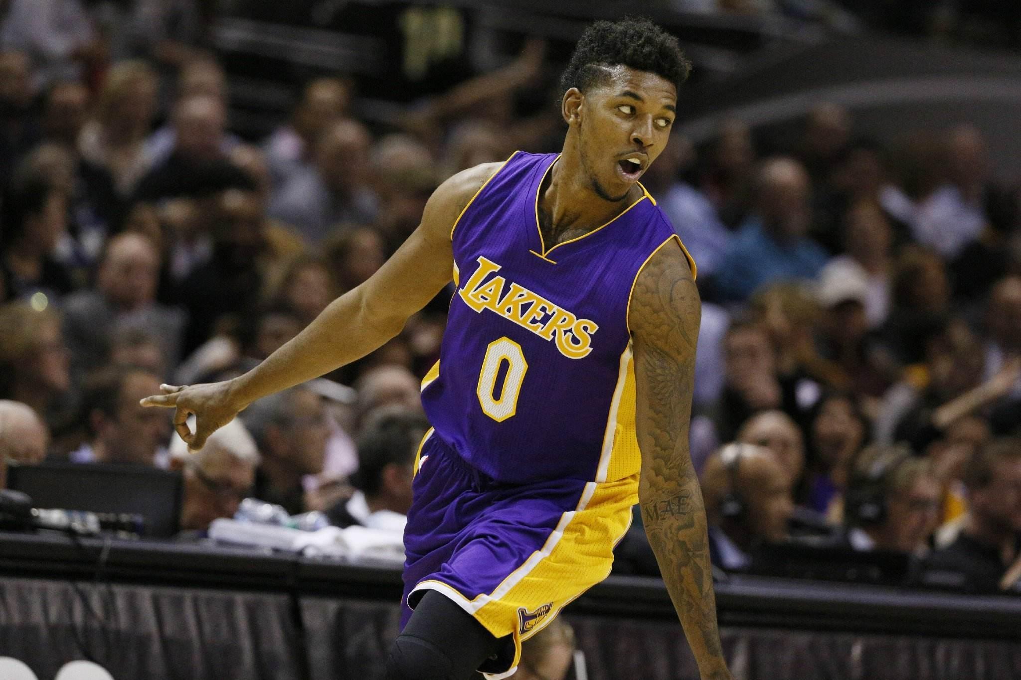 球队战术新调整取得明显成效（球队战术优化成效显著）