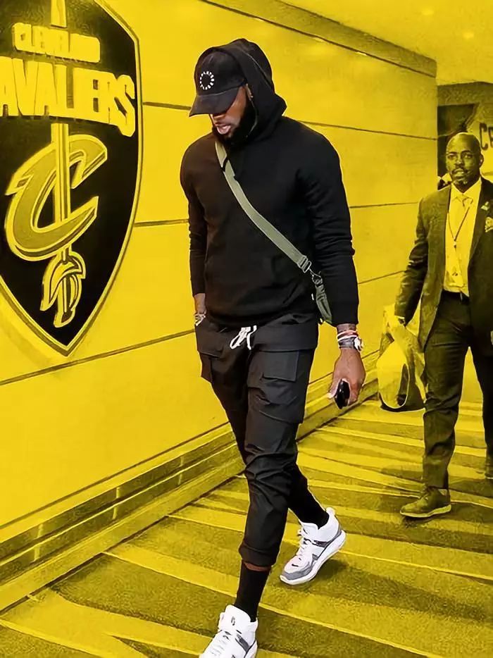 国米vs威尼斯：小图拉姆搭档皮奥；迪乌夫、苏契奇首发（国际米兰战威尼斯：小图拉姆联手皮奥，迪乌夫和苏契奇首发）